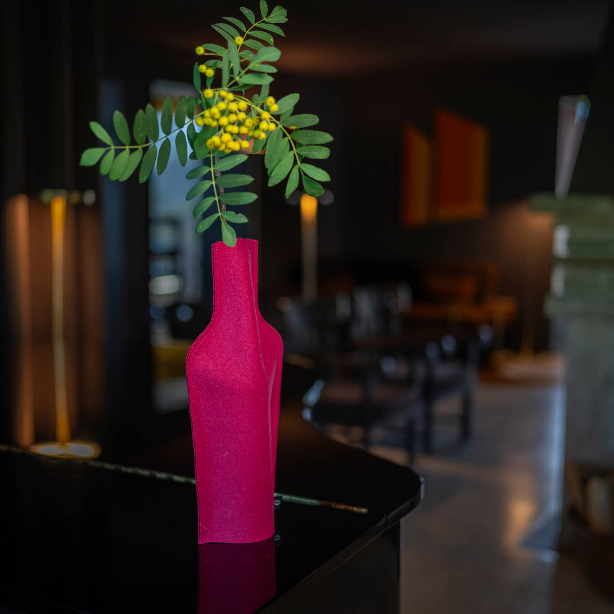 Re-Vase - Vase aus Stoff für 75cl Flaschen, 100% Wolle, Farbe Magenta