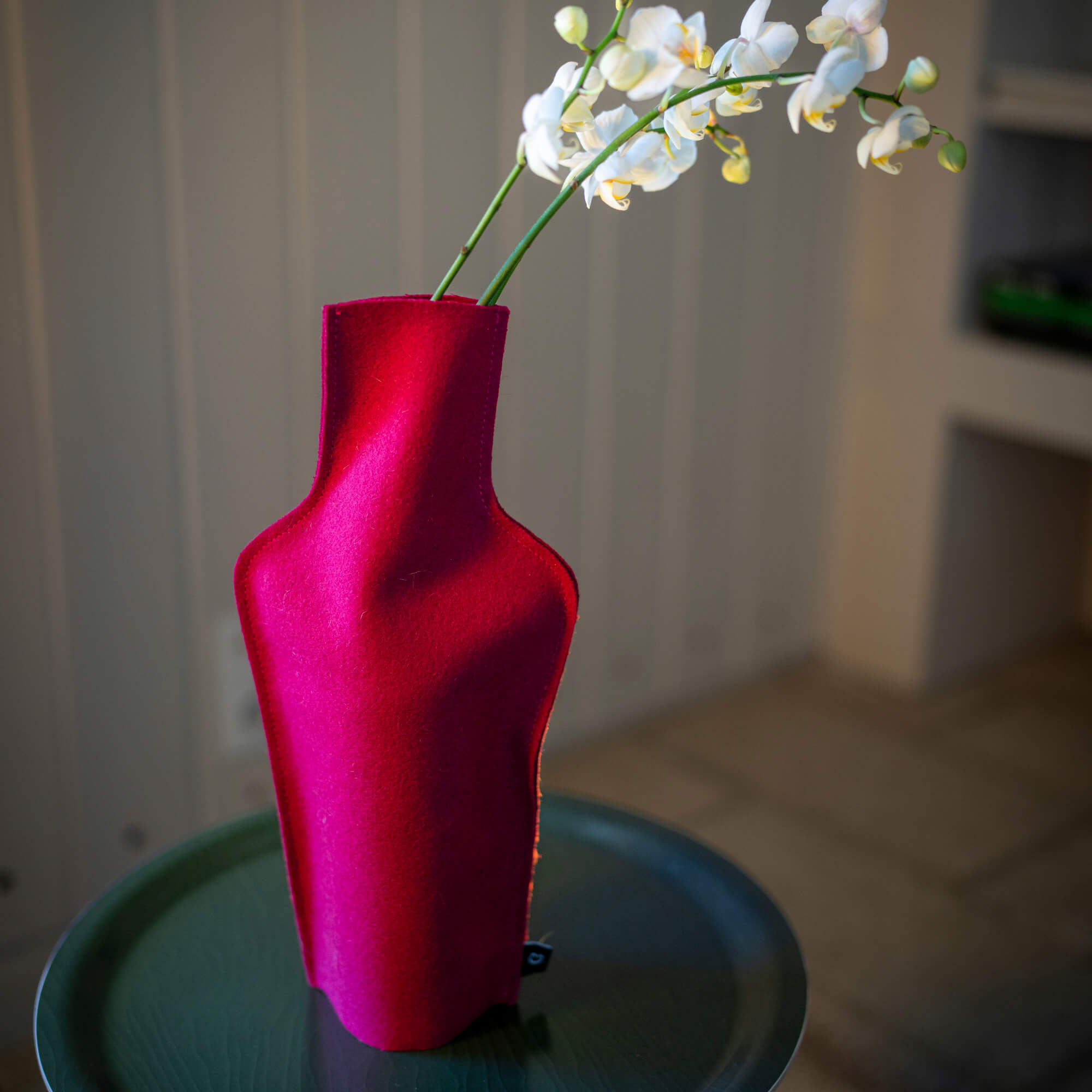Re-Vase - Vase aus Stoff für 75cl Flaschen, 100% Wolle, Farbe Magenta