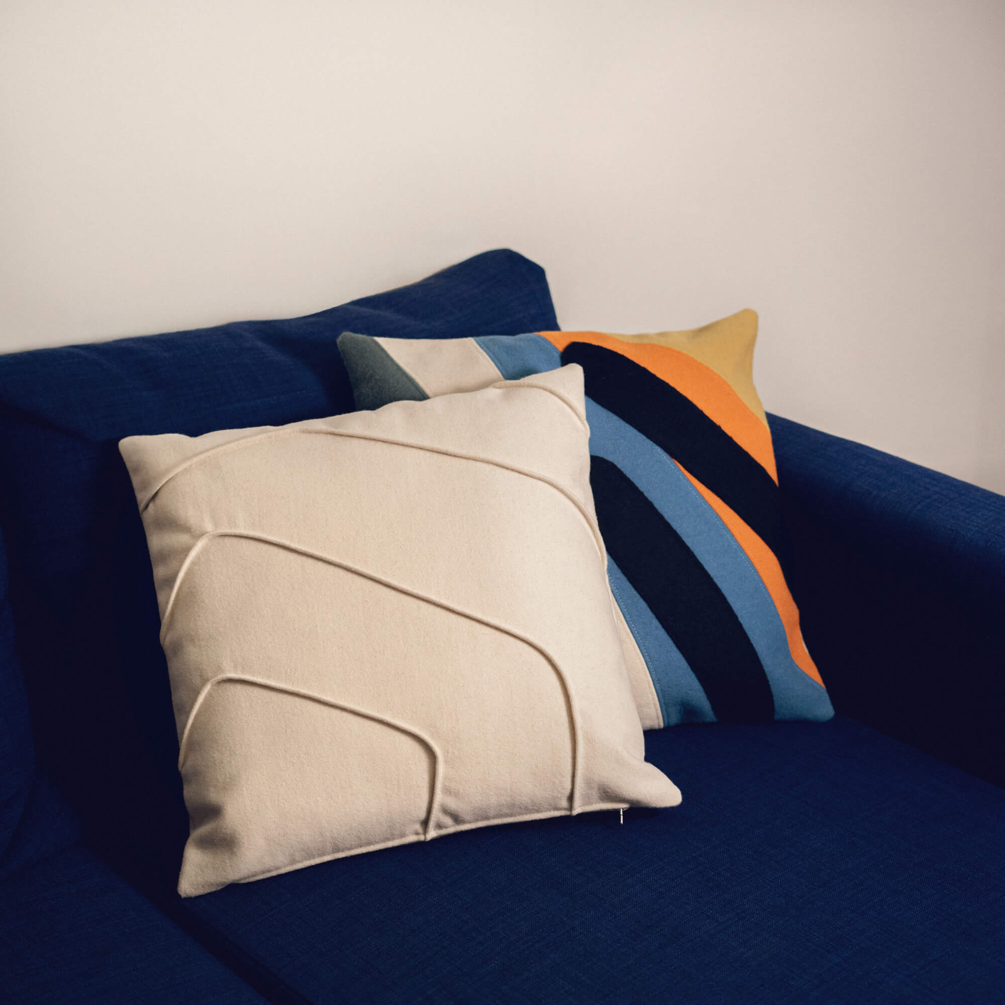 Decorative Cushion Mountain Rose 45 x 45 cm, 100% Sheep's Wool